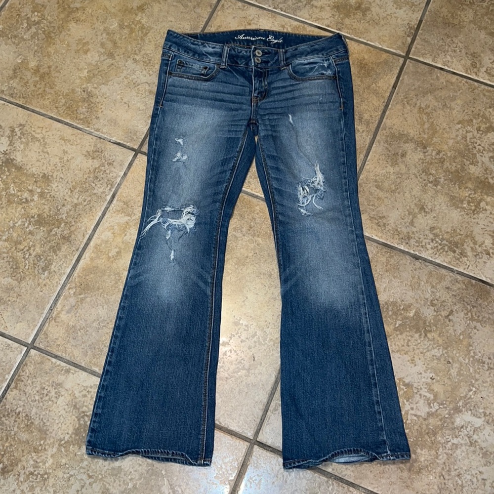 American Eagle Artist Jeans Size 8 Short